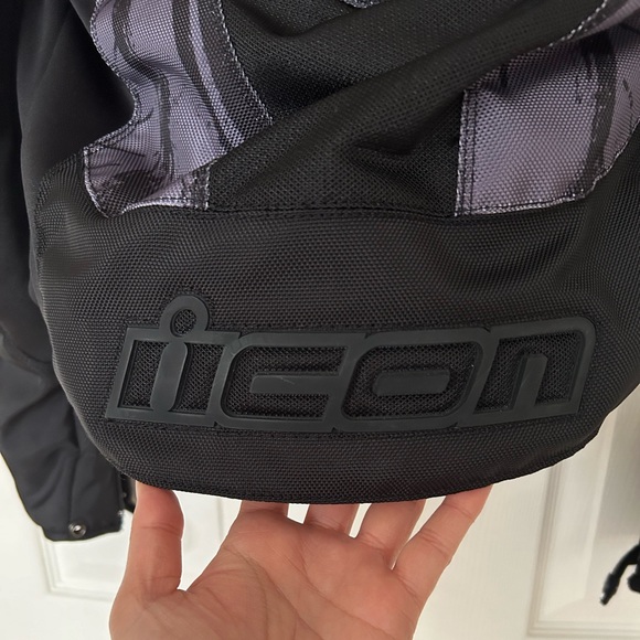 Women’s Icon Overlord Motorcycle Jacket - Picture 8 of 14